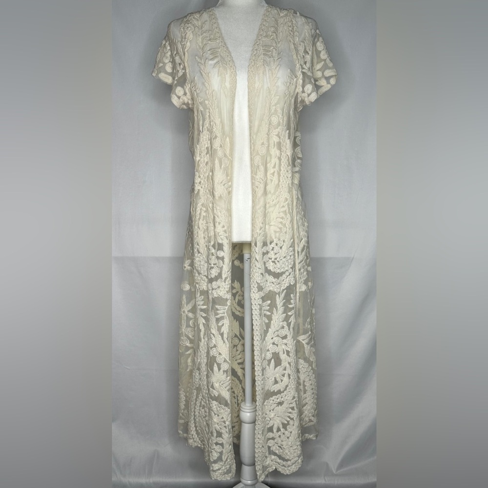 Entro Cream Lace Kimono
